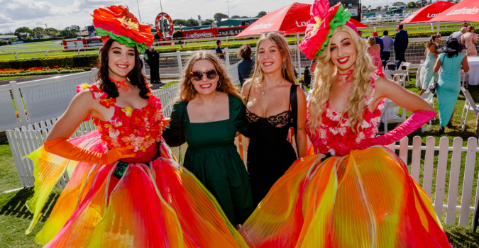 Roving Entertainers Doomben DN